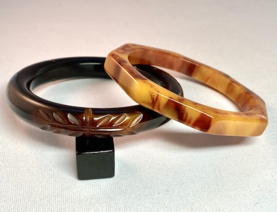 BB258 blackberry custard tube and octagon bakelite bangles